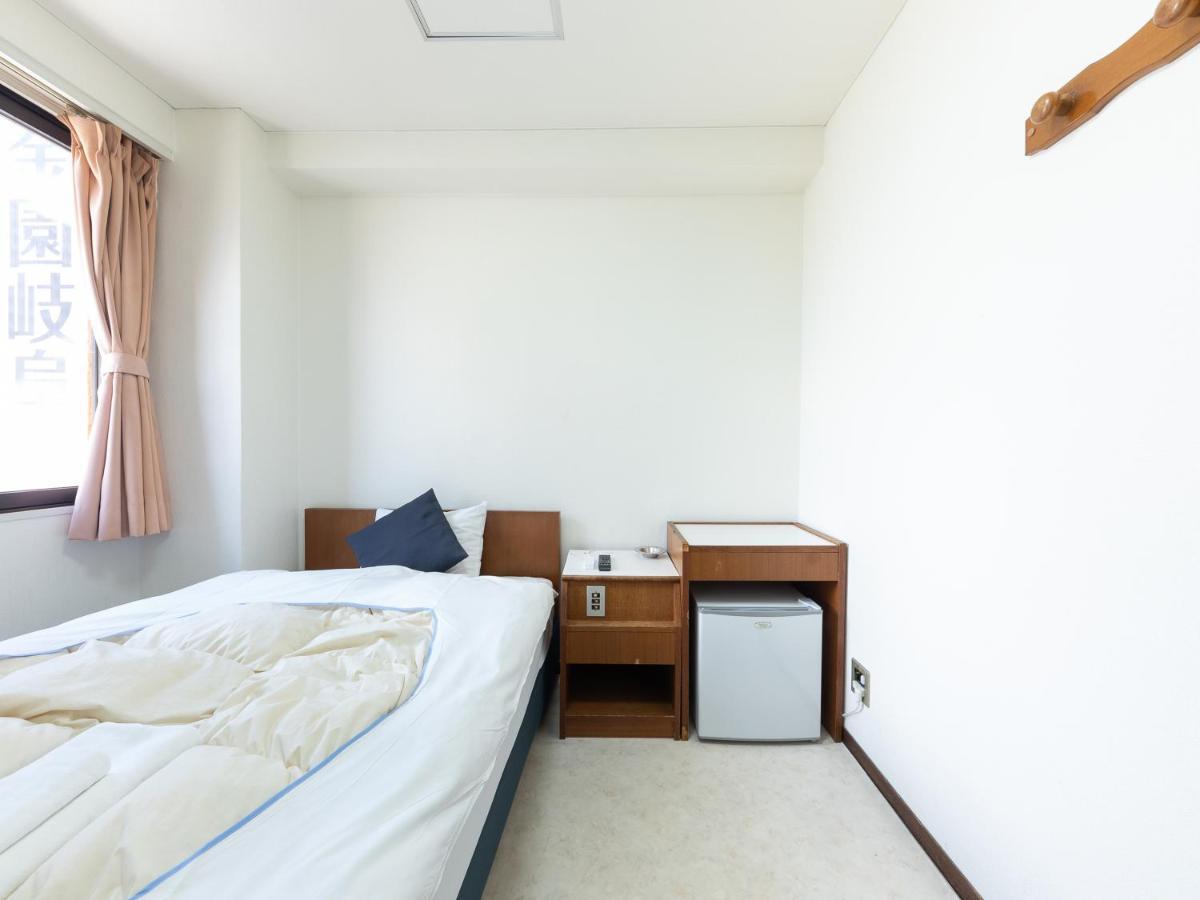 Tabist Business Hotel Kanazono Гифу Экстерьер фото